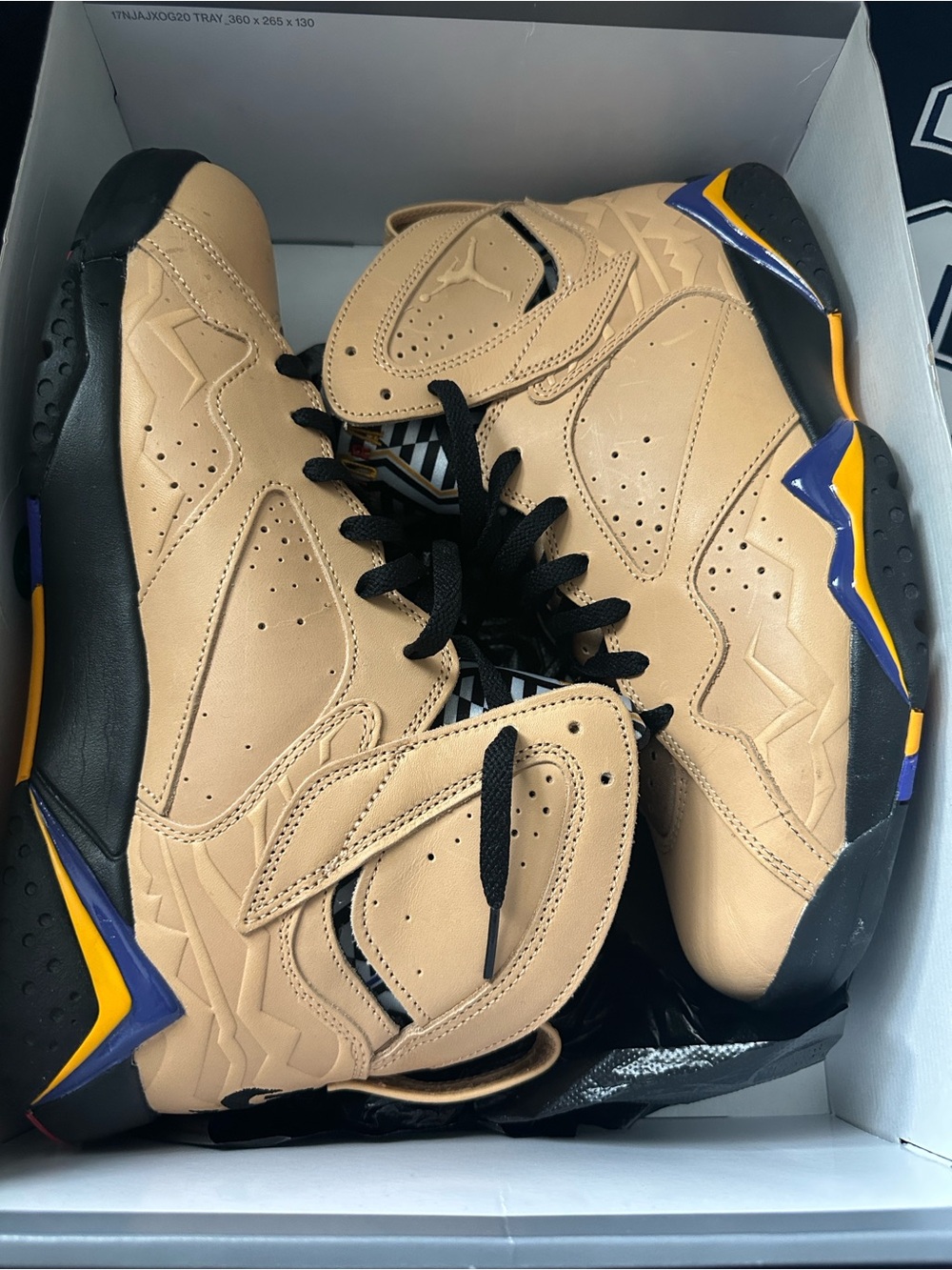 Men’s Jordan Retro 7